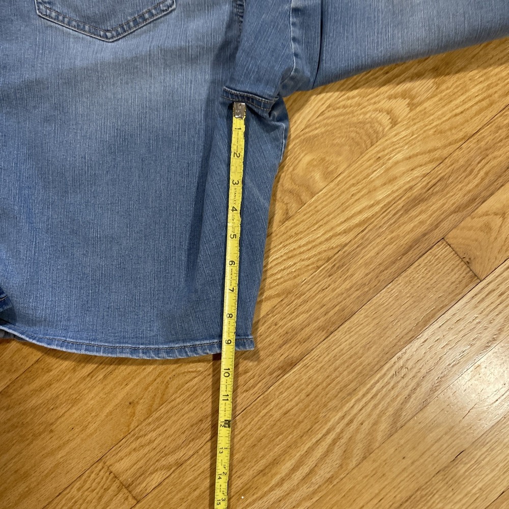 2 pair Gloria Vanderbilt Amanda Bermuda Denim Jean Shorts size 18 - Picture 13 of 14